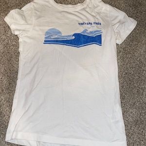Women’s XS Vineyard Vines T-Shirt